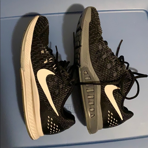 Nike Zoom Structure 19 - Picture 2 of 3